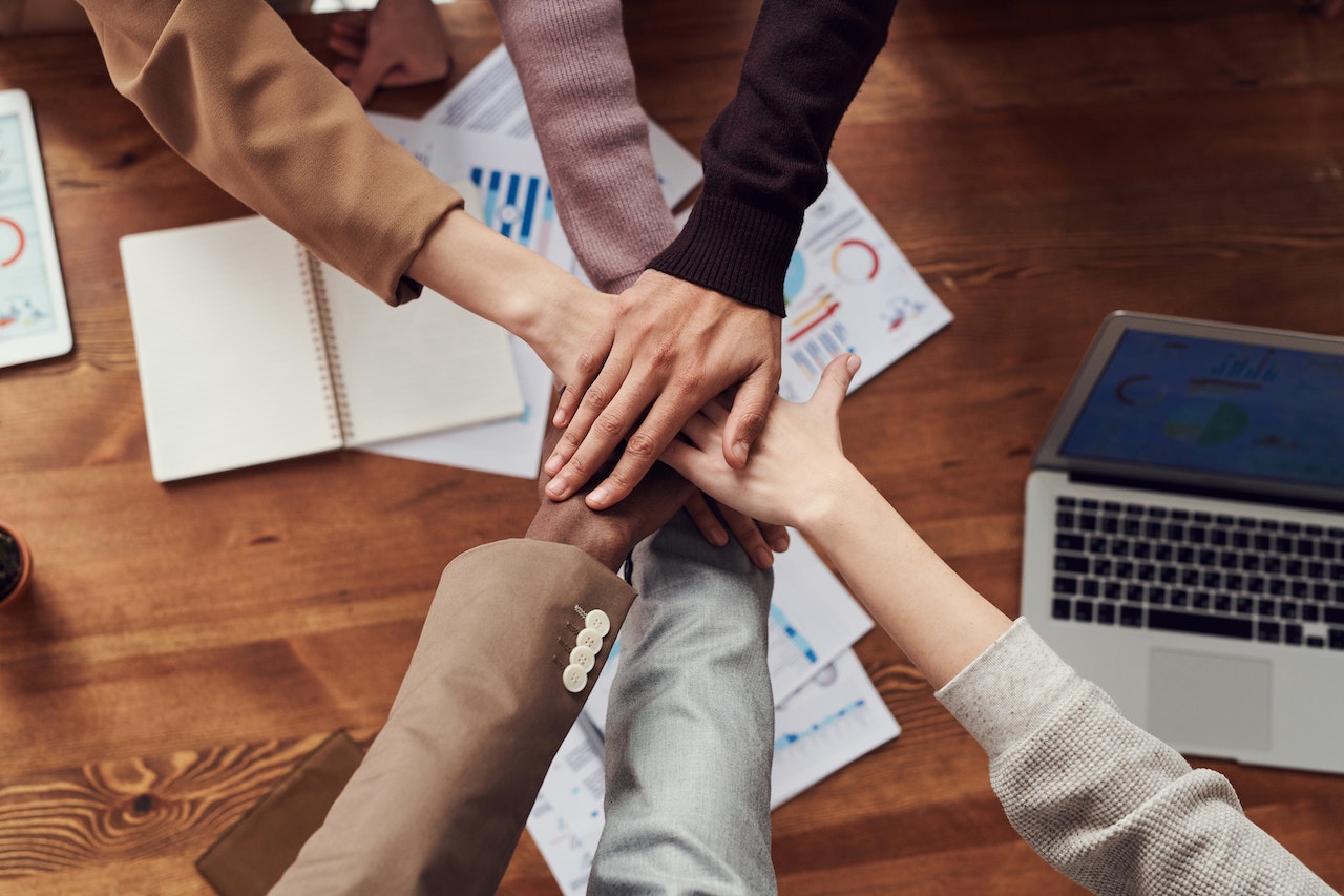 How Outsourced Sales Teams Scale Business Growth